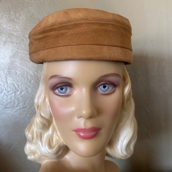 MOD 1960s\' TAN SUEDE HAT WITH BACK BUTTONS AND TASSELS main image 4